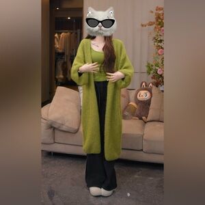 Green Women's Sweater Cardigan (new)